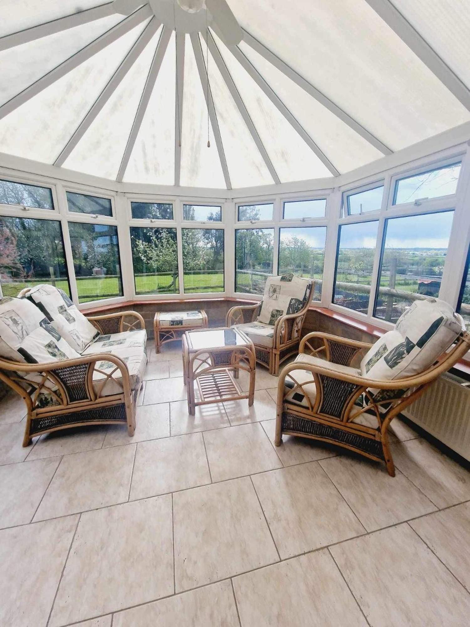 Tanglewood Appartement West Ashton Buitenkant foto