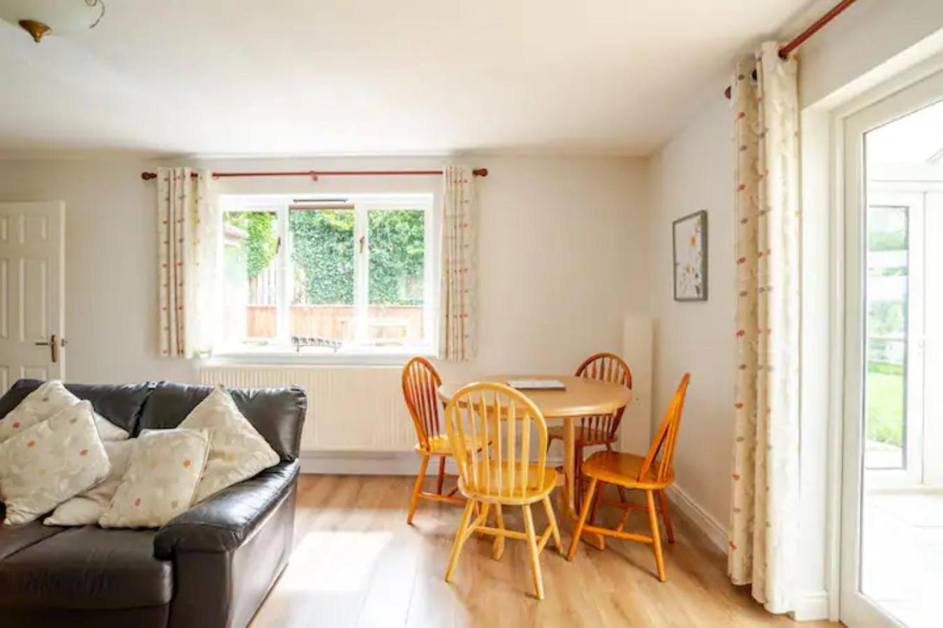 Tanglewood Appartement West Ashton Buitenkant foto