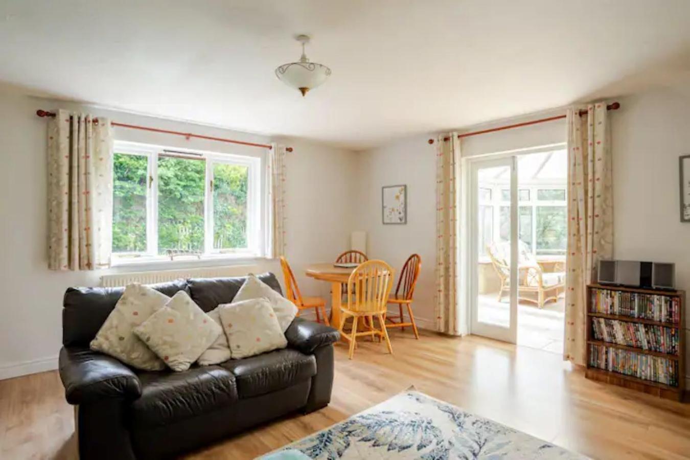 Tanglewood Appartement West Ashton Buitenkant foto