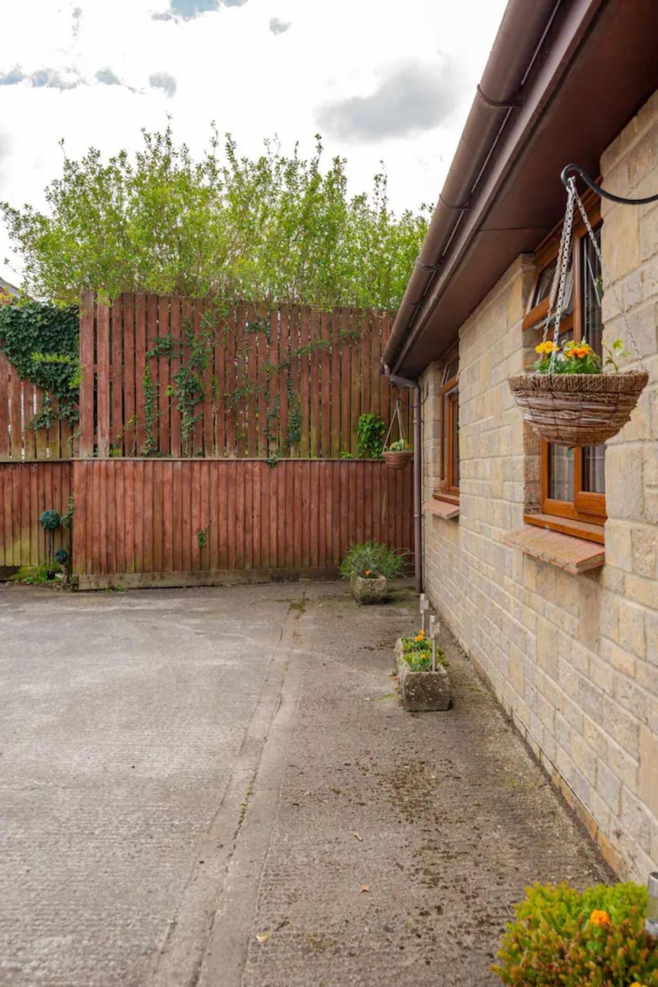 Tanglewood Appartement West Ashton Buitenkant foto